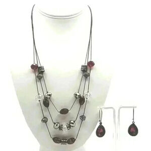 Ruby red, gunmetal, barrel, rhinestone 3 strand necklace and earrings